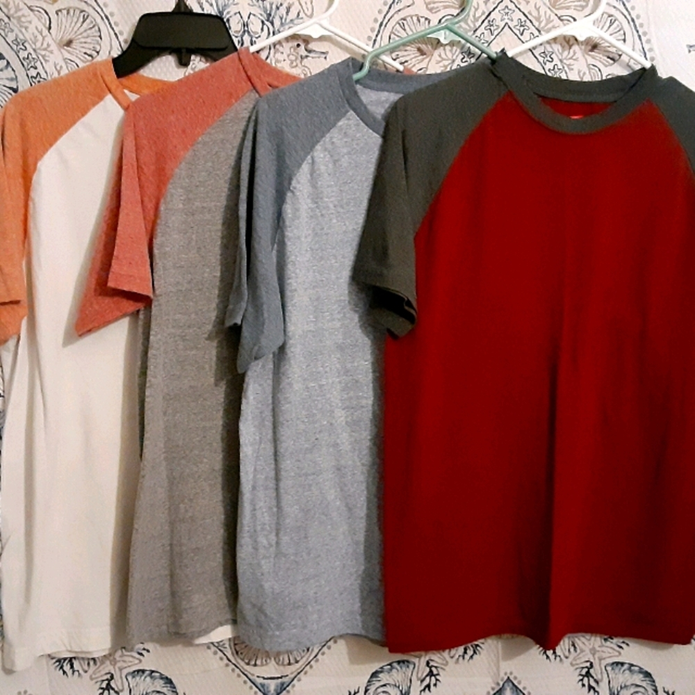 Bundle George Two-Toned Tees